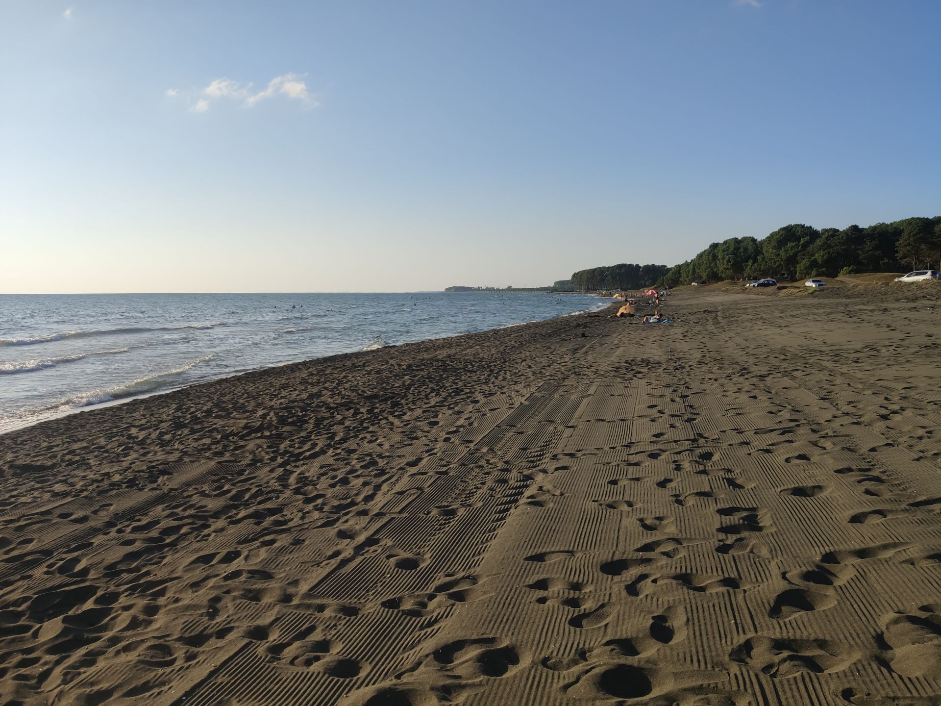 Ureki Magnetic Black Sand Beach